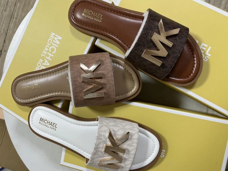 Soft Othxr Slippers 213490