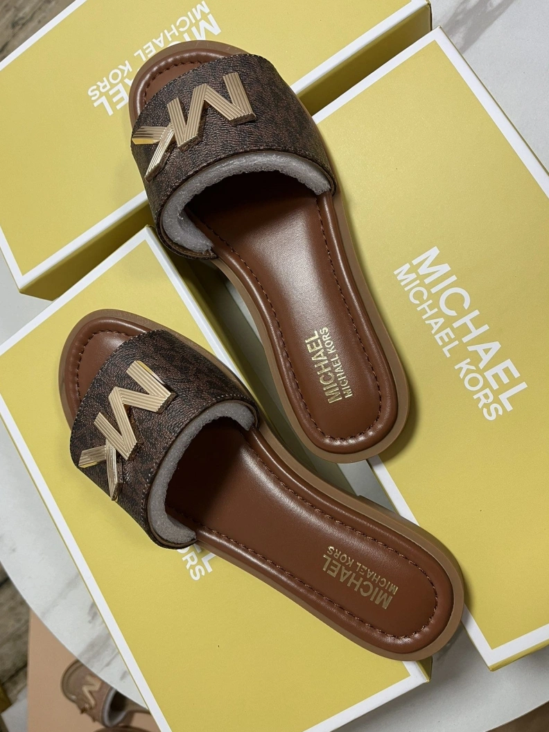Soft Othxr Slippers 213490