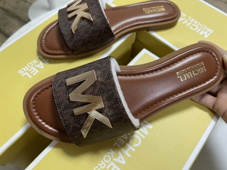 Soft Othxr Slippers 213490