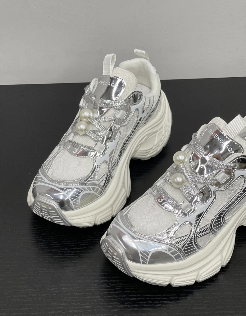 Versatile Othxr Sneakers 213326