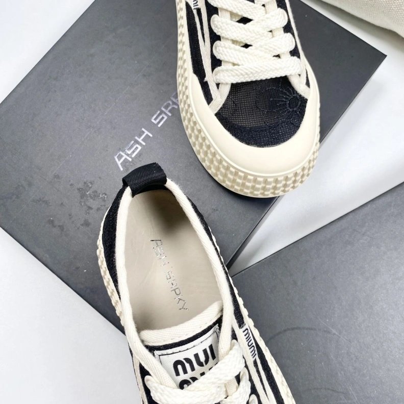 Soft Chxnxl Casual Shoes 123830