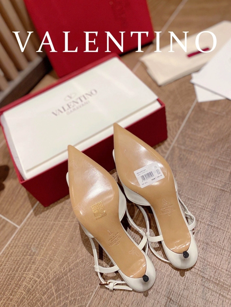WellDesigned Vxlxntino Sandals 230324