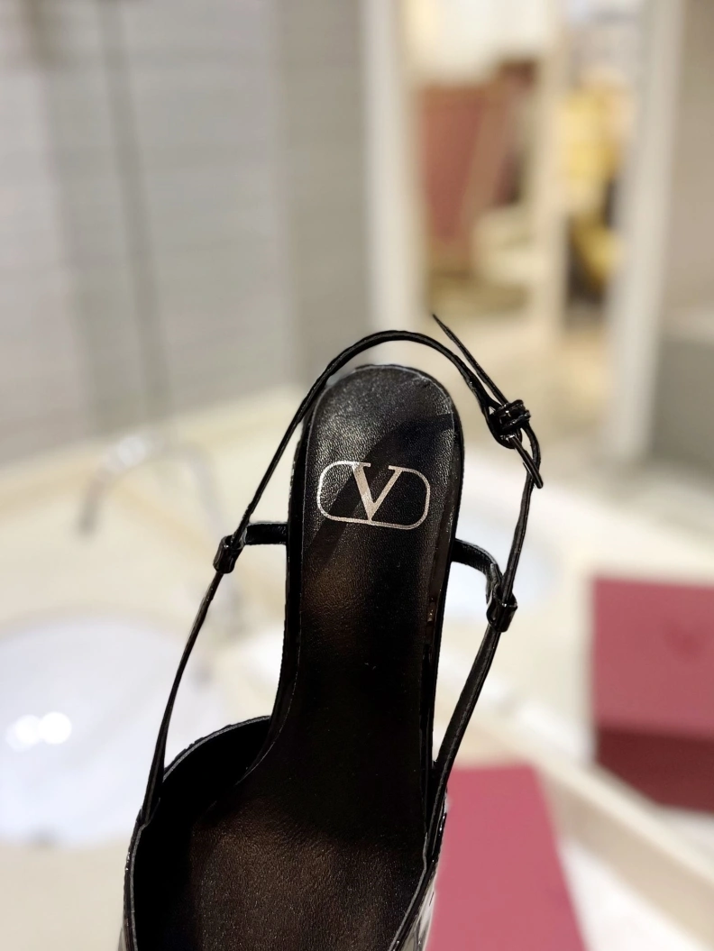 Functional Vxlxntino Sandals 230318
