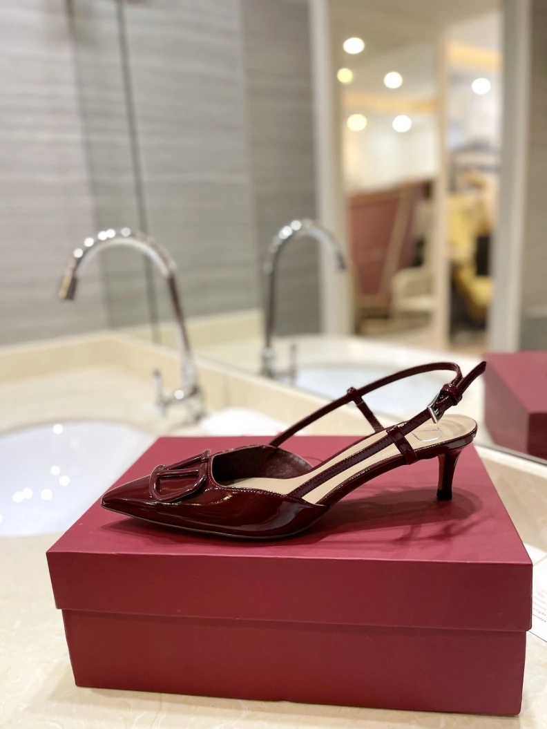 Reliable Vxlxntino Sandals 230322