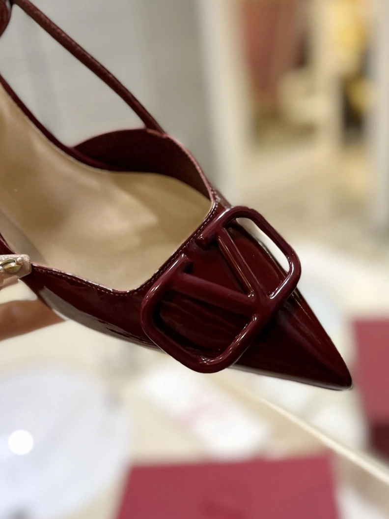 Reliable Vxlxntino Sandals 230322