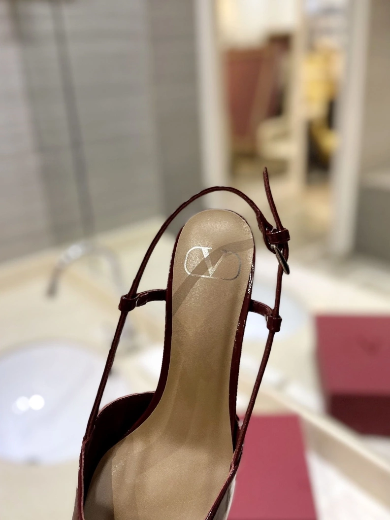 Reliable Vxlxntino Sandals 230322