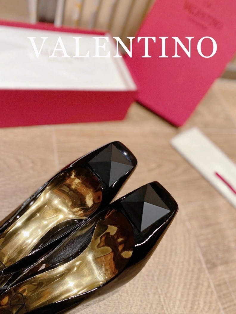 Reliable Vxlxntino Sandals 230320