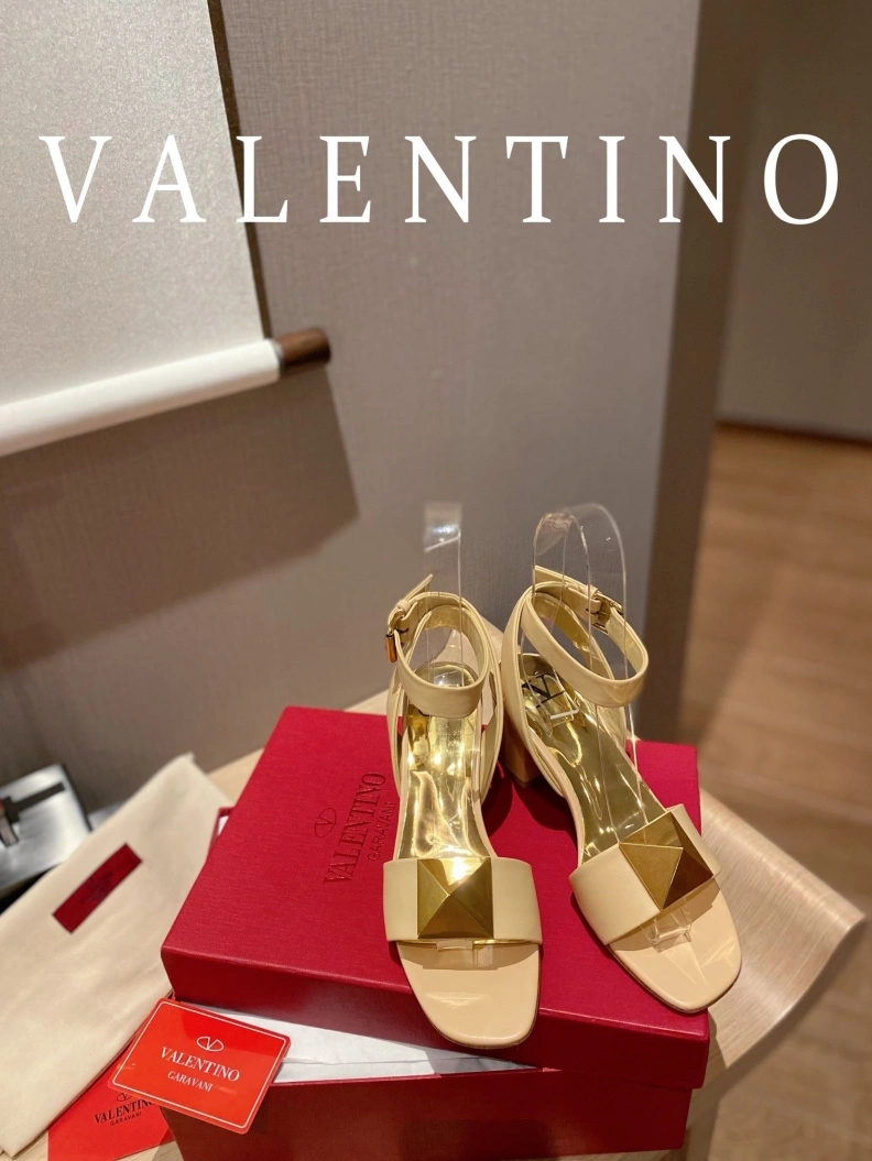 NewStyle Vxlxntino High Heels 230563