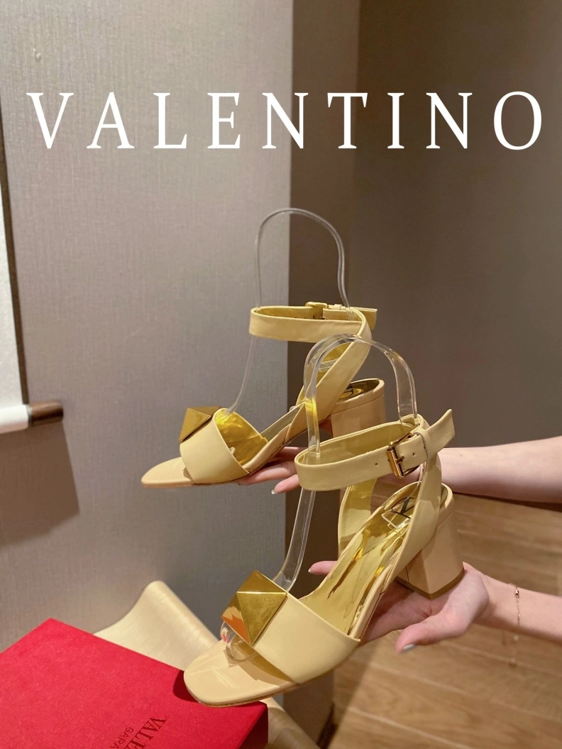 NewStyle Vxlxntino High Heels 230563