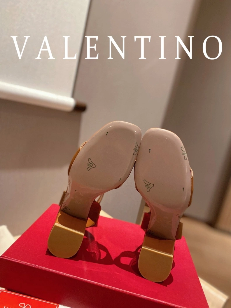 Durable Vxlxntino High Heels 230555