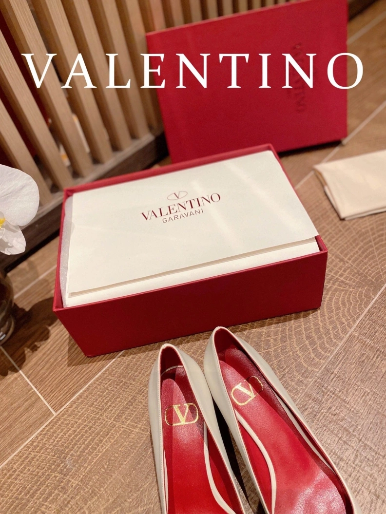 EyeCatching Vxlxntino High Heels 230557