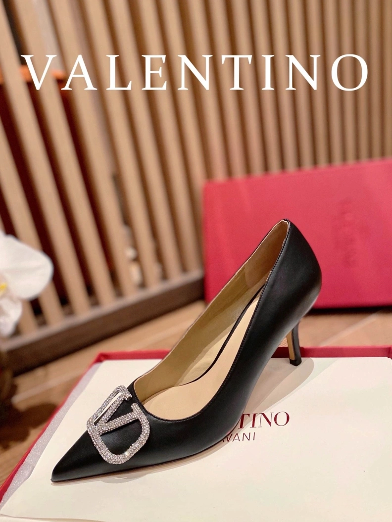 AllSeason Vxlxntino High Heels 230559