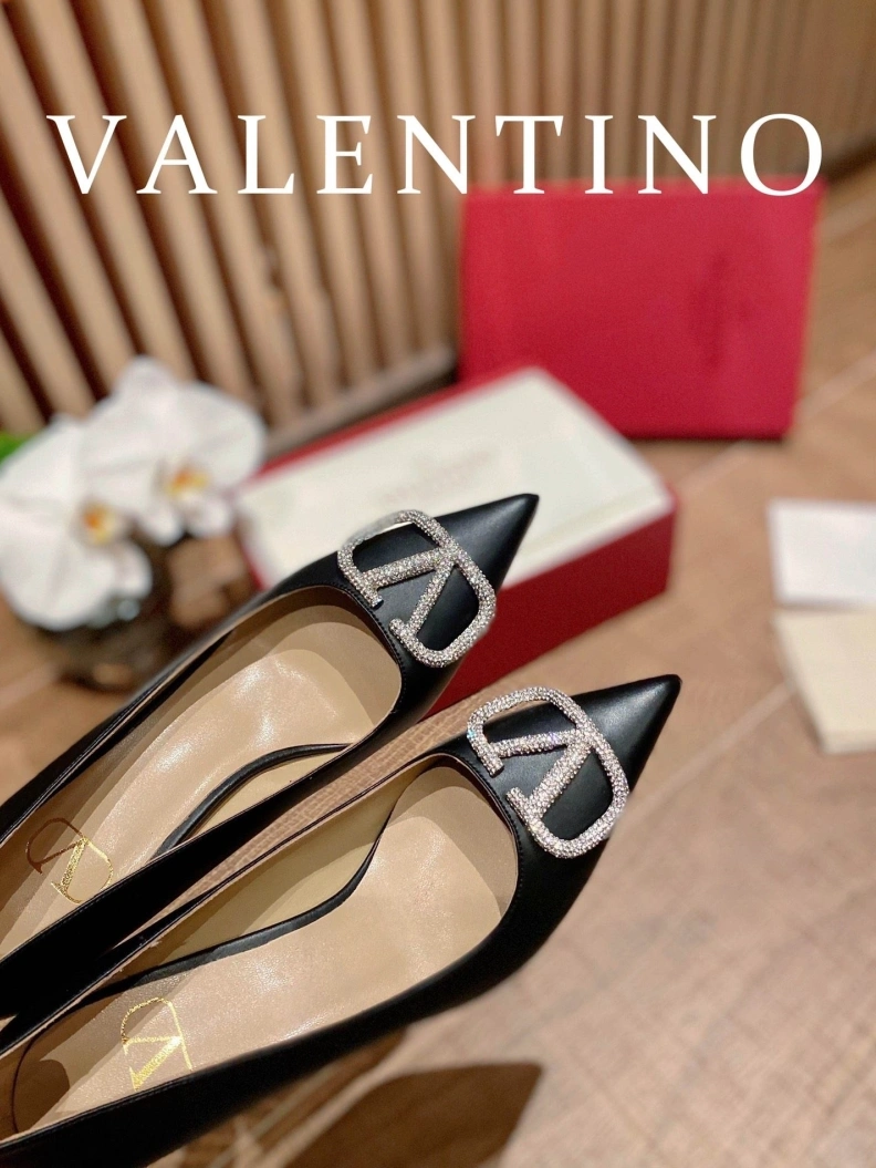 AllSeason Vxlxntino High Heels 230559