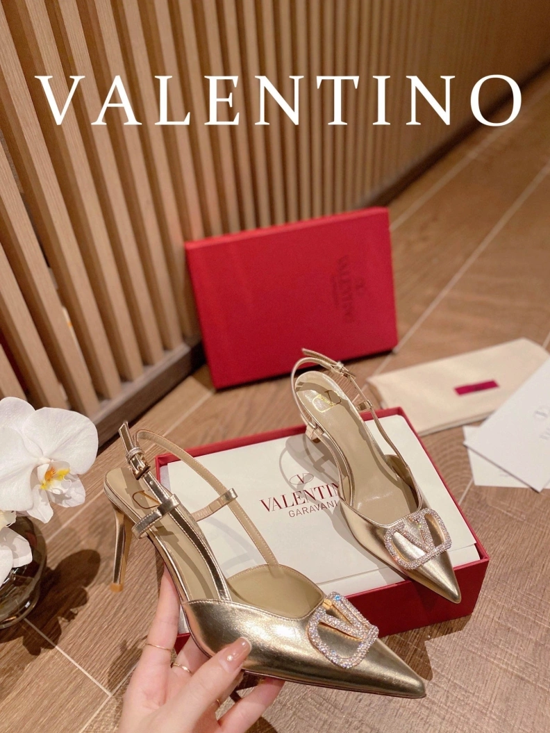 Trendy Vxlxntino High Heels 230518
