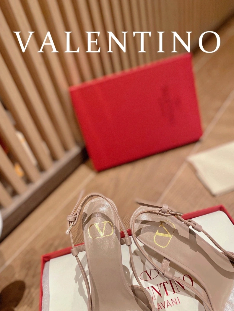 WellDesigned Vxlxntino High Heels 230506