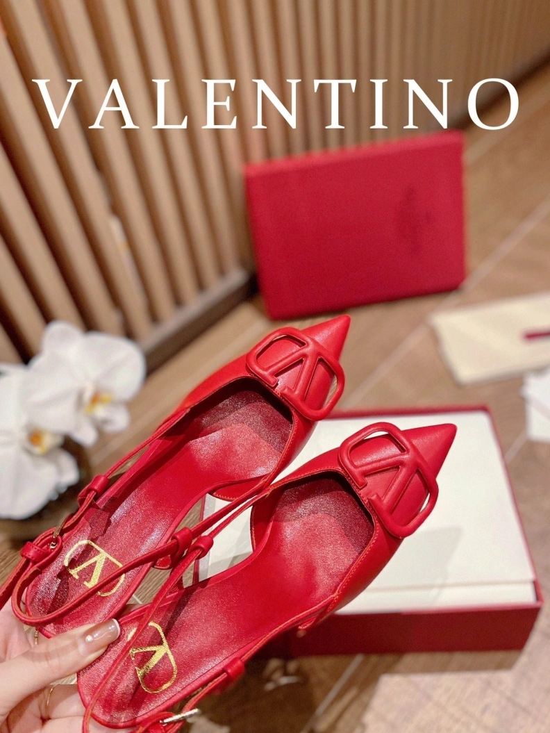 Trendy Vxlxntino High Heels 230505