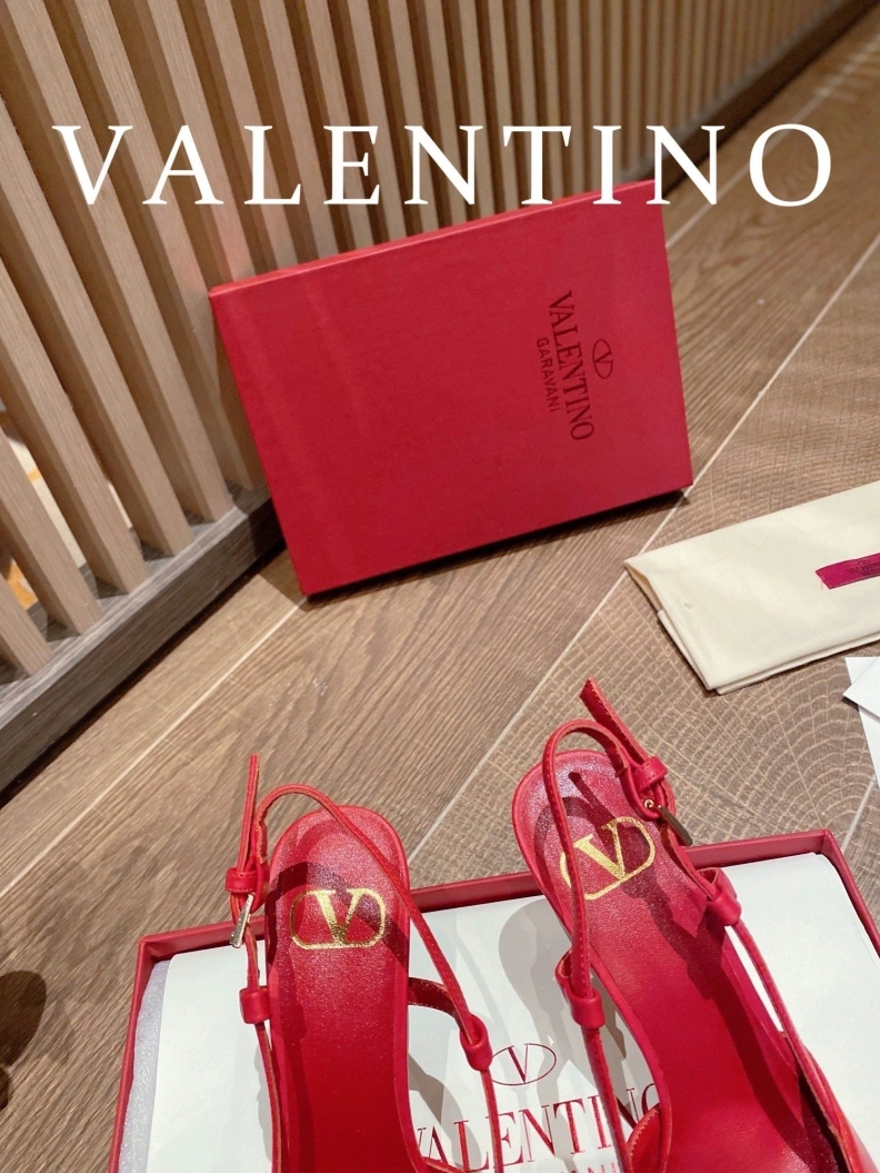 Trendy Vxlxntino High Heels 230505