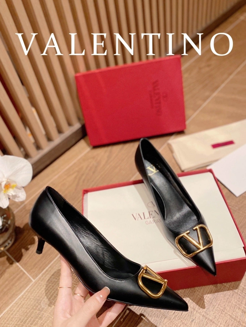 Fashionable Vxlxntino High Heels 230498