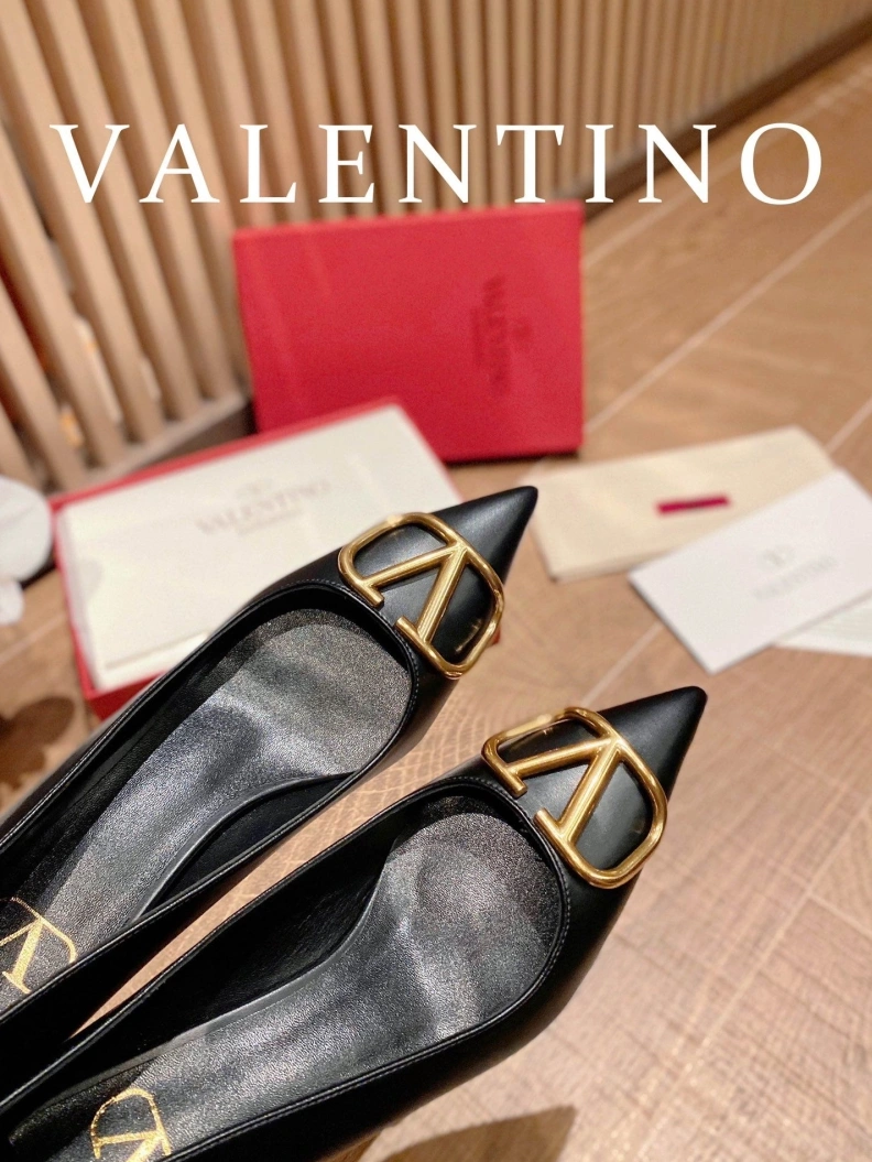 Fashionable Vxlxntino High Heels 230498