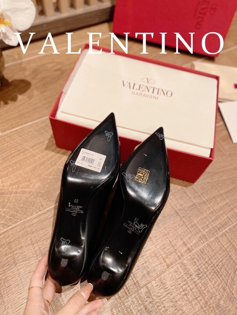Fashionable Vxlxntino High Heels 230498