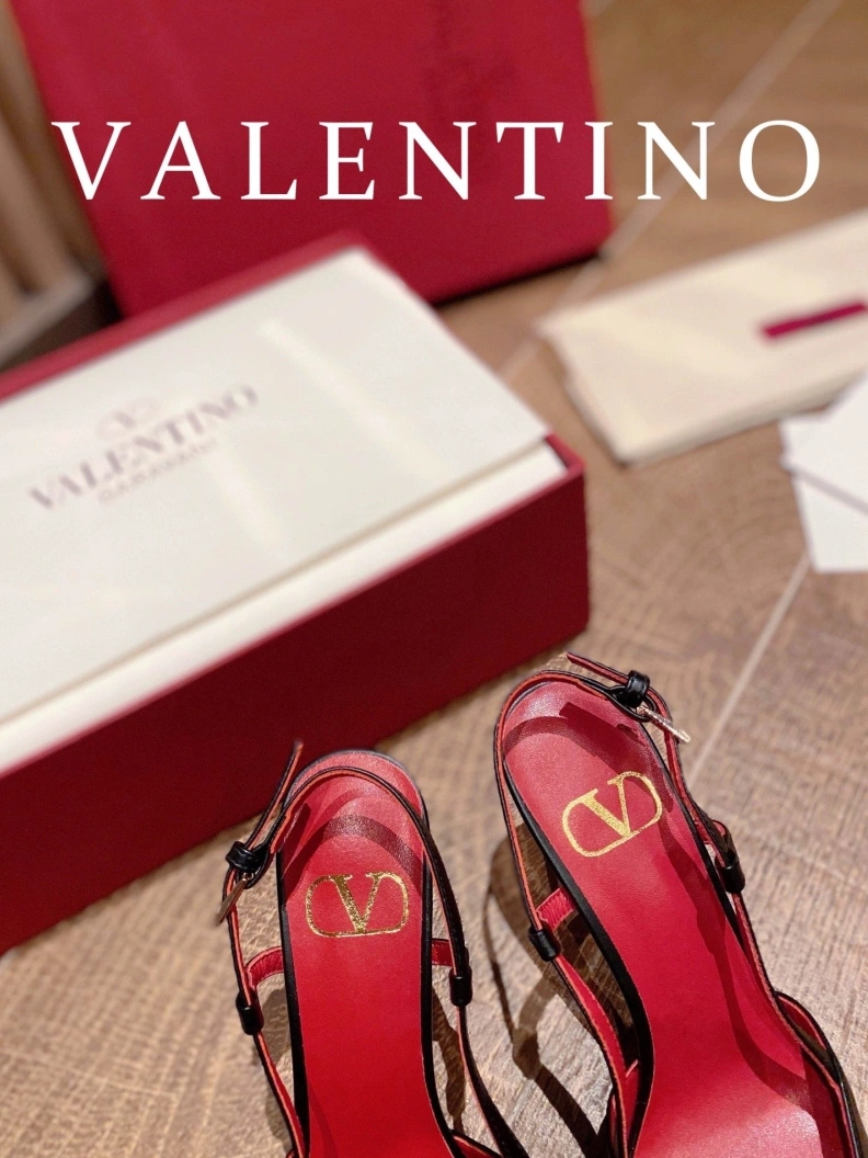 Comfortable Vxlxntino High Heels 230499