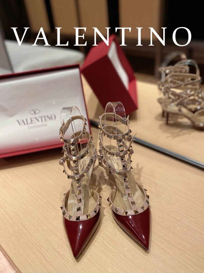 Cozy Vxlxntino Sandals 230294