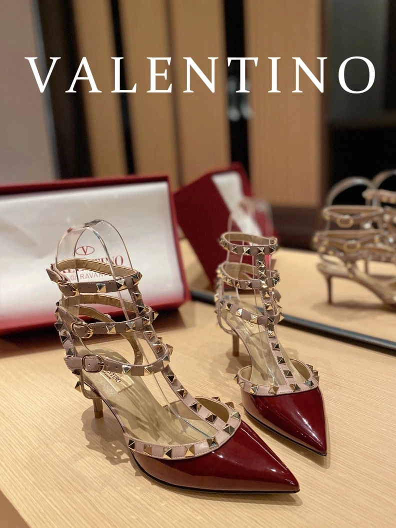 Cozy Vxlxntino Sandals 230294