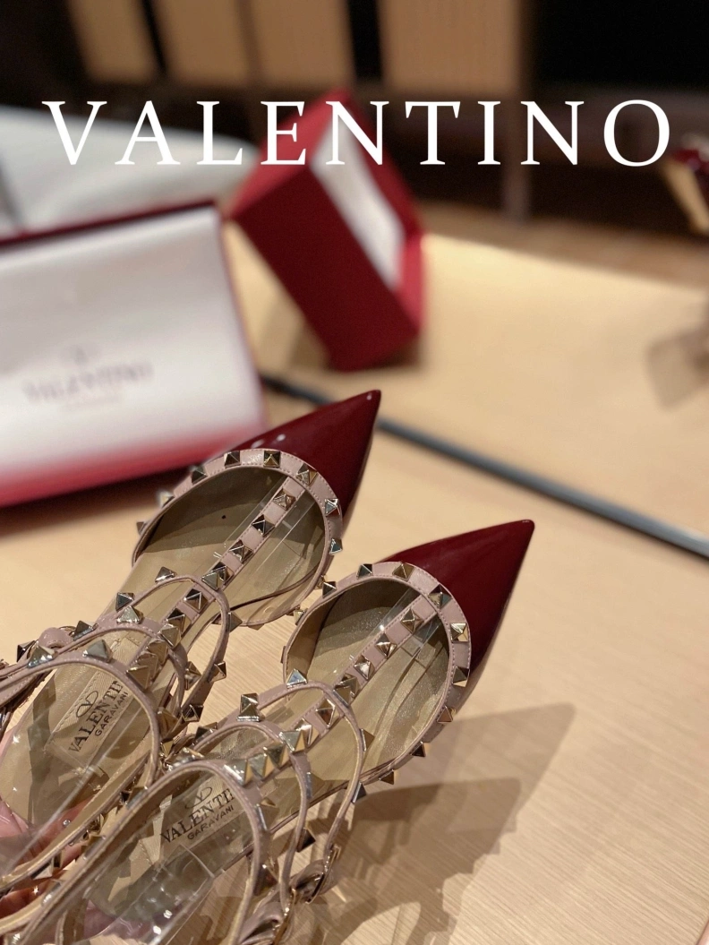 Cozy Vxlxntino Sandals 230294