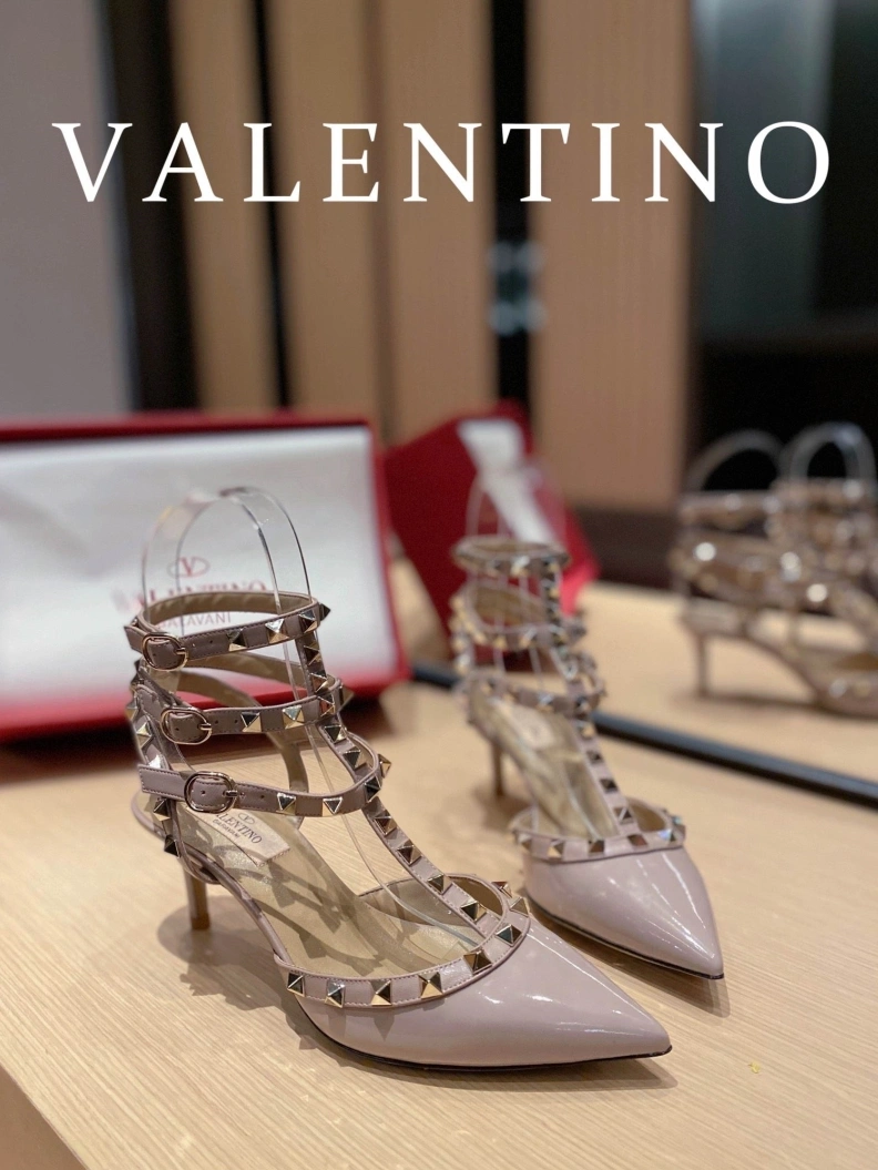 GoAnywhere Vxlxntino Sandals 230293