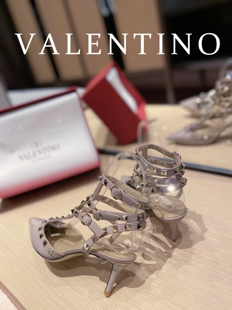 GoAnywhere Vxlxntino Sandals 230293
