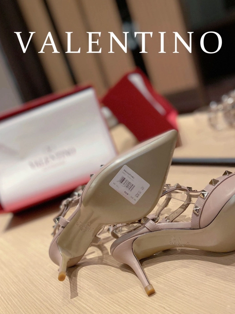 UrbanStyle Vxlxntino Sandals 230285