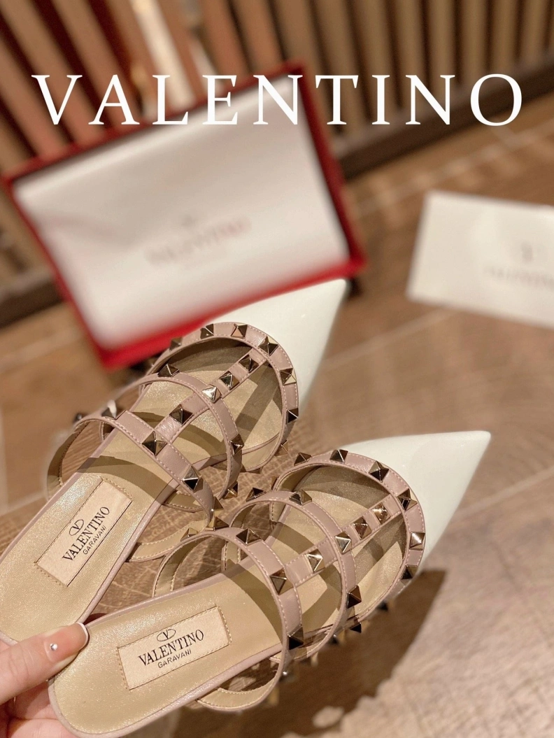 Timeless Vxlxntino Sandals 230262