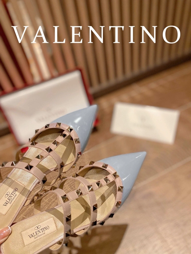 Cozy Vxlxntino Sandals 230254