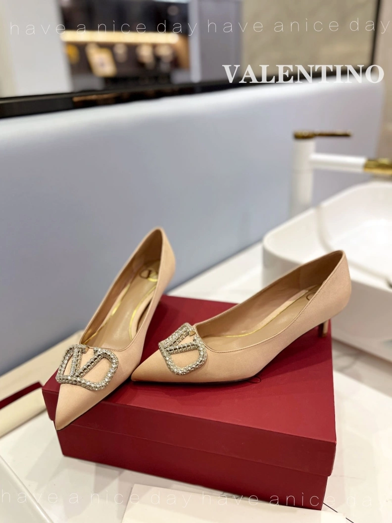 Comfortable Vxlxntino High Heels 230453