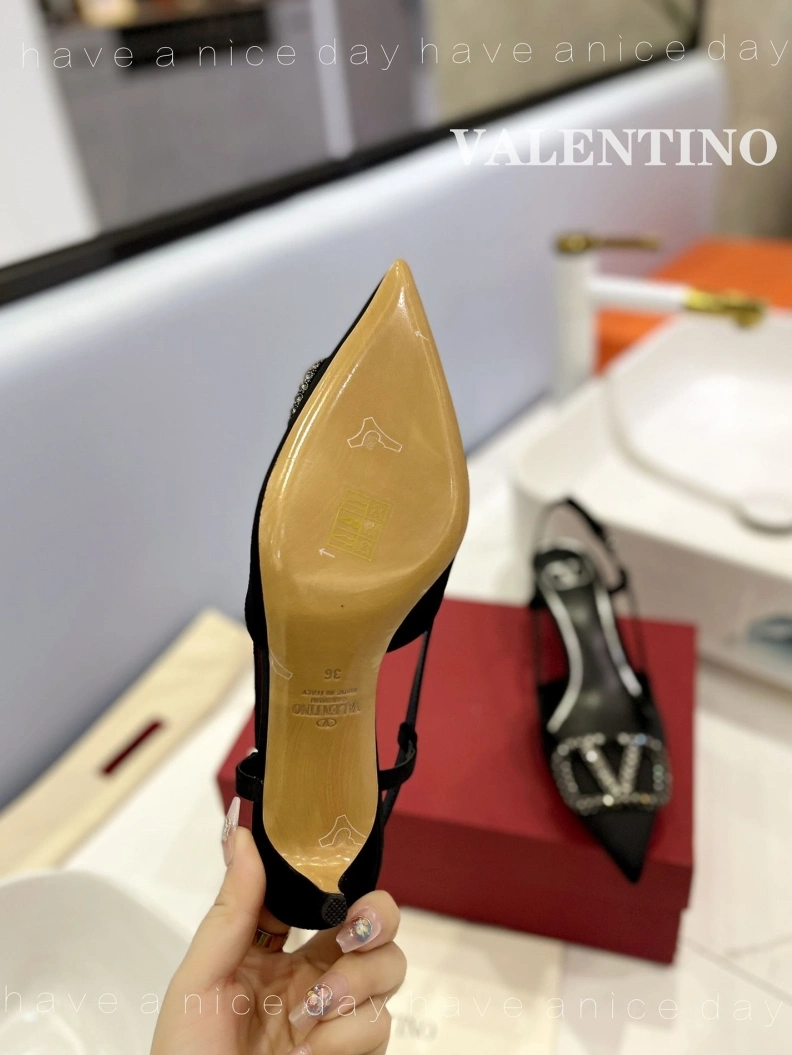 Fashionable Vxlxntino Sandals 230250