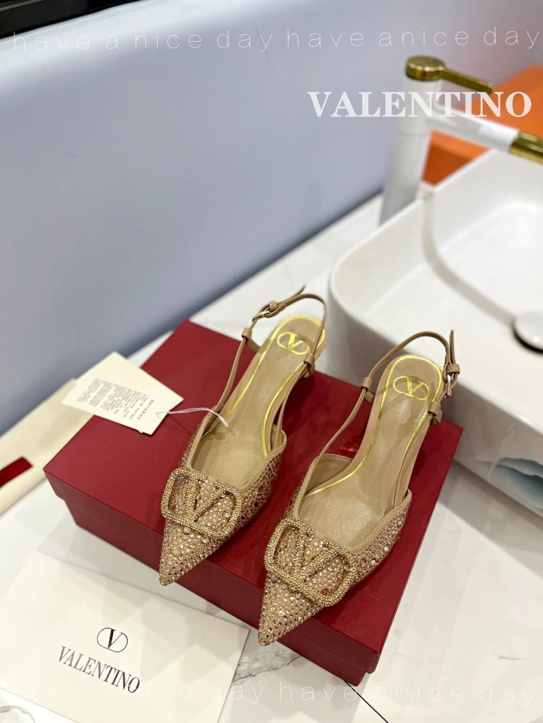 Vibrant Vxlxntino Sandals 230251