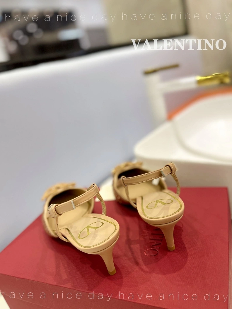 Vibrant Vxlxntino Sandals 230251