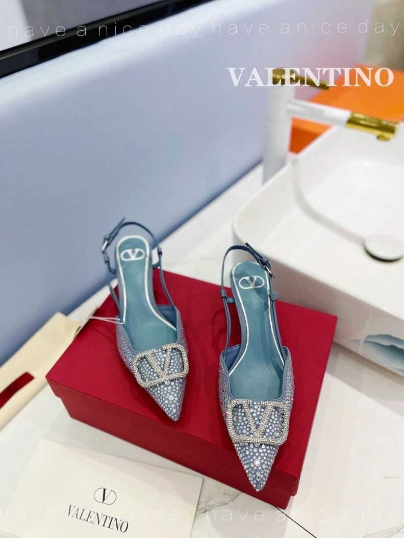 Sophisticated Vxlxntino Sandals 230317