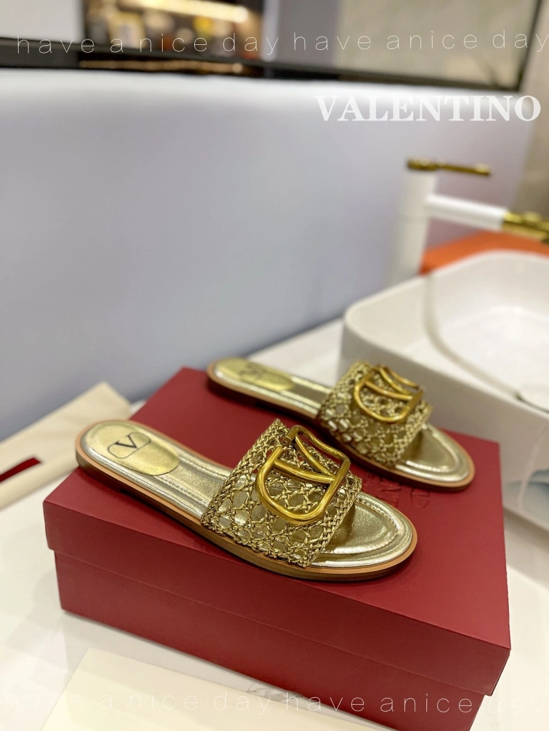NewStyle Vxlxntino Slippers 230224