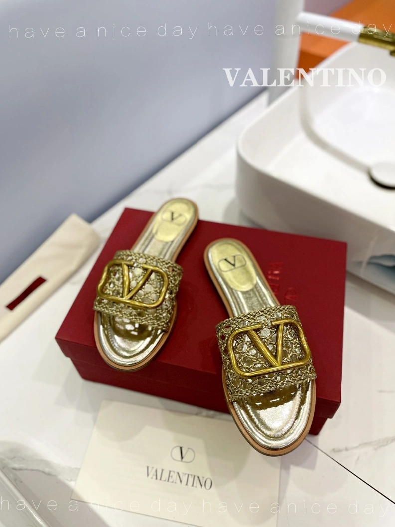 NewStyle Vxlxntino Slippers 230224