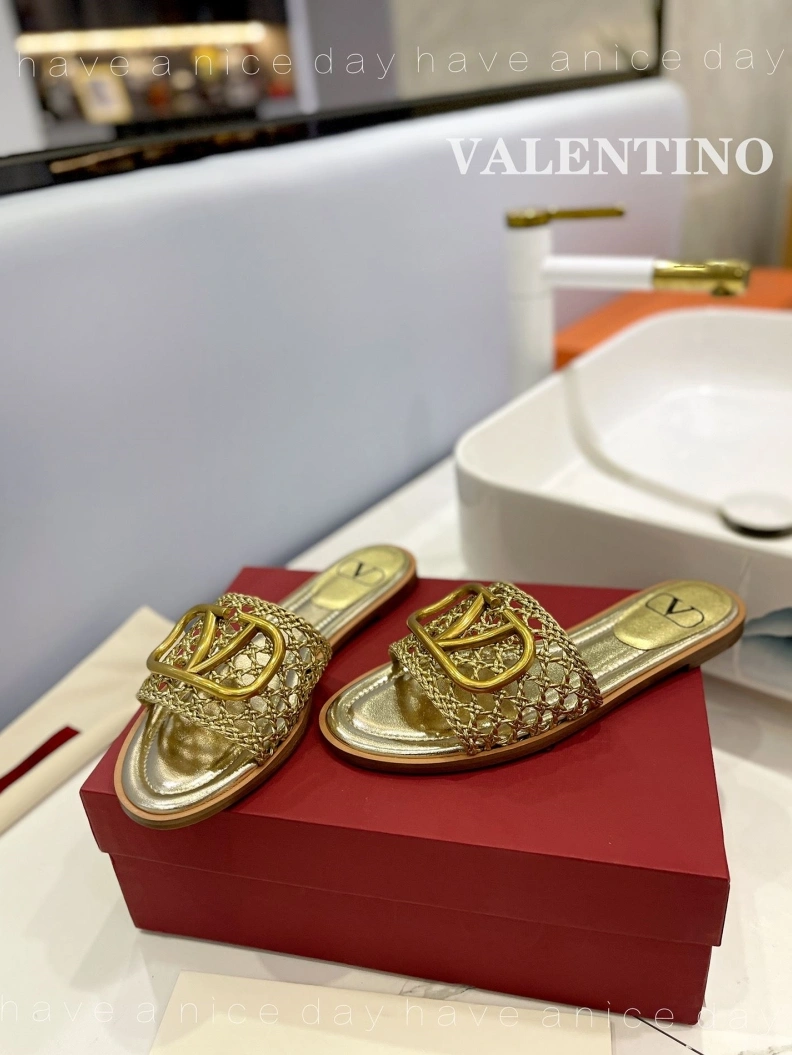 NewStyle Vxlxntino Slippers 230224