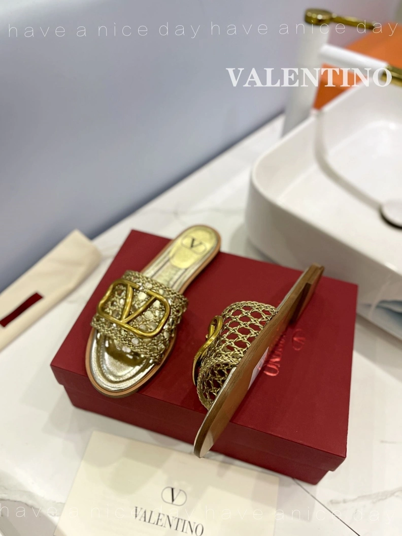NewStyle Vxlxntino Slippers 230224