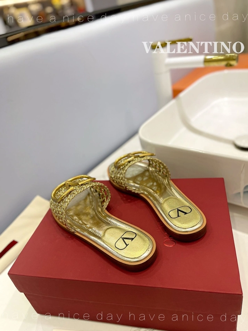 NewStyle Vxlxntino Slippers 230224