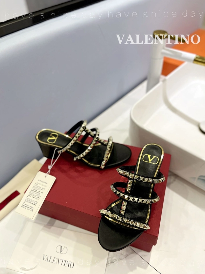 NewStyle Vxlxntino High Heels 230425