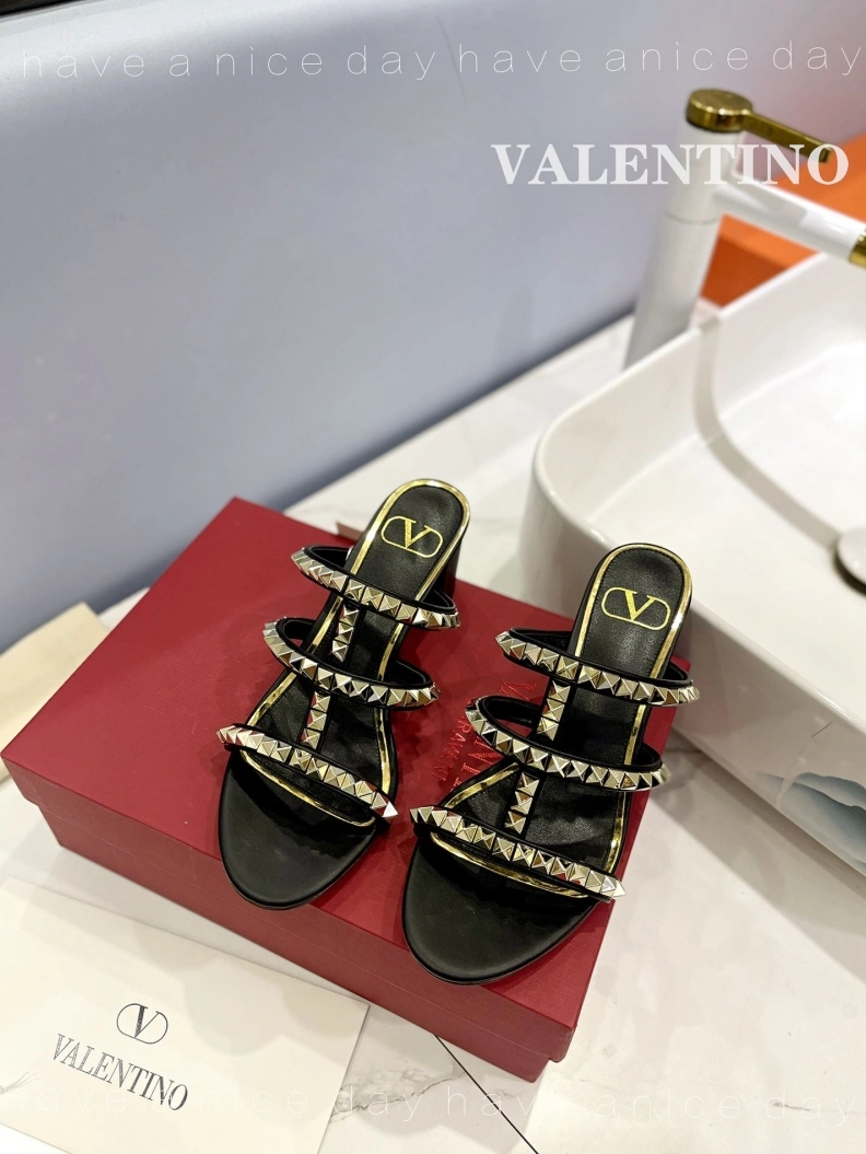 NewStyle Vxlxntino High Heels 230425