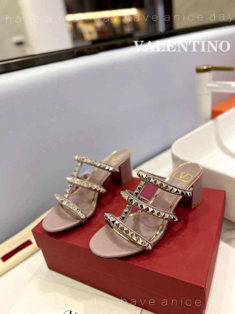 Sophisticated Vxlxntino High Heels 230428