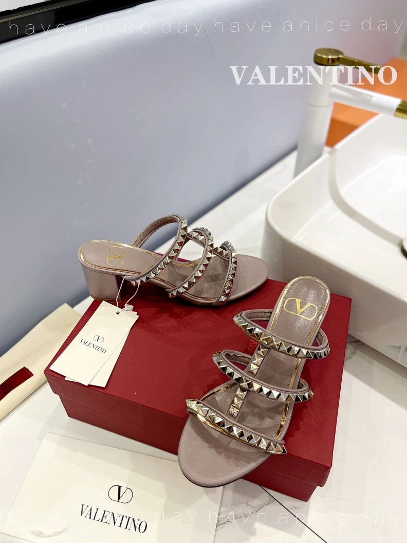 Sophisticated Vxlxntino High Heels 230428