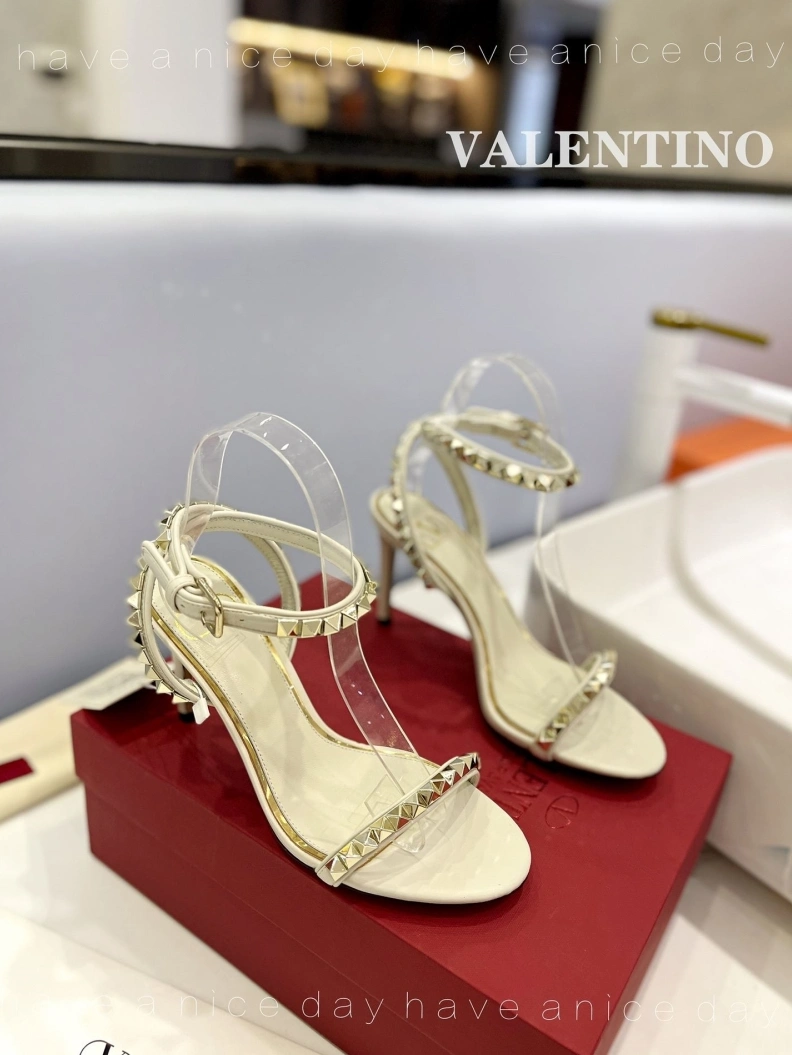 Sleek Vxlxntino High Heels 230419