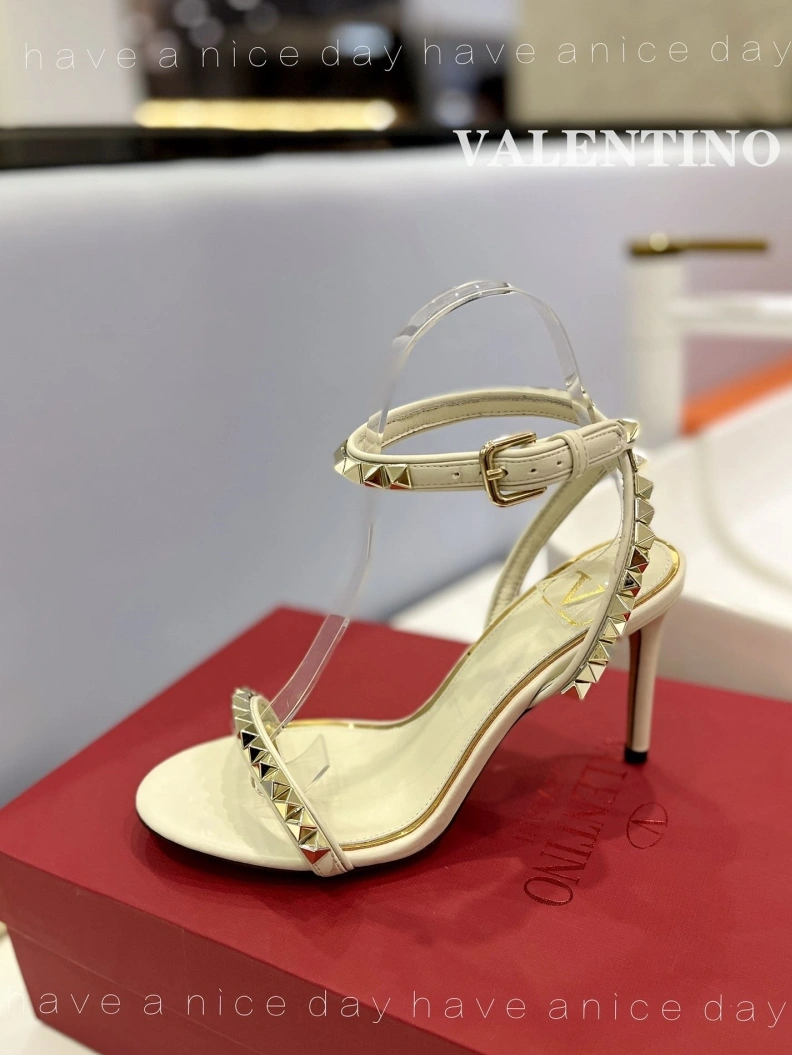Sleek Vxlxntino High Heels 230419