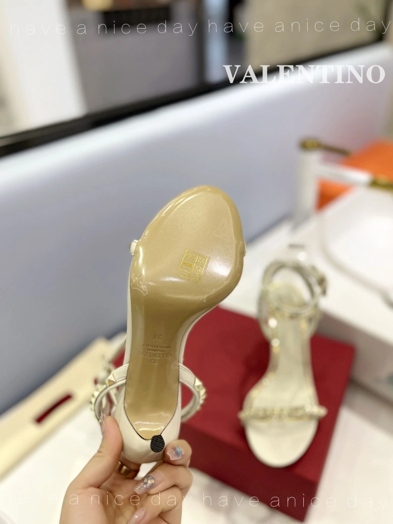 Sleek Vxlxntino High Heels 230419